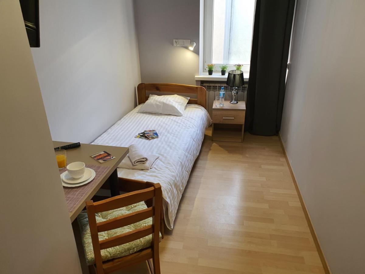 Jasna Hostelik Self Check-In Varšava Exteriér fotografie
